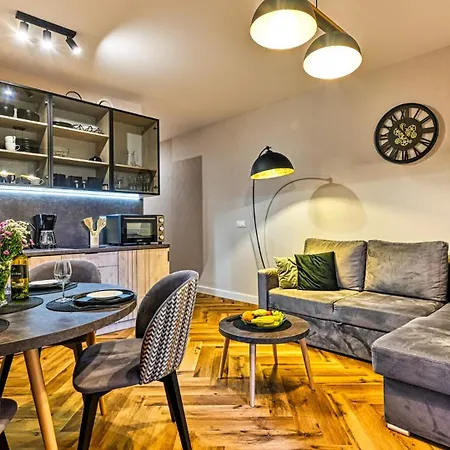 Apartament B8 Green Z Basenem, Jacuzzi, Sauna, Spa Znajduje Sie W Tym Samym Budynku, Blisko Norweska Polana - 5d Apartmán Sklářská Poruba